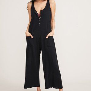 HATCH 24/7 FEEDING JUMPSUIT BLACK SIZE 3 NWOT